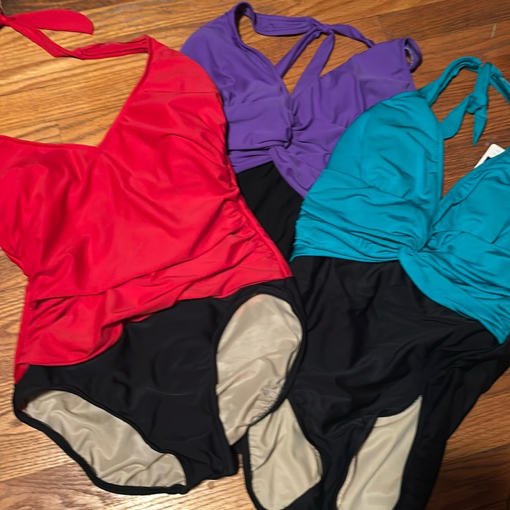 BN CAROL WIOR Woman’s SWIMSUIT 14